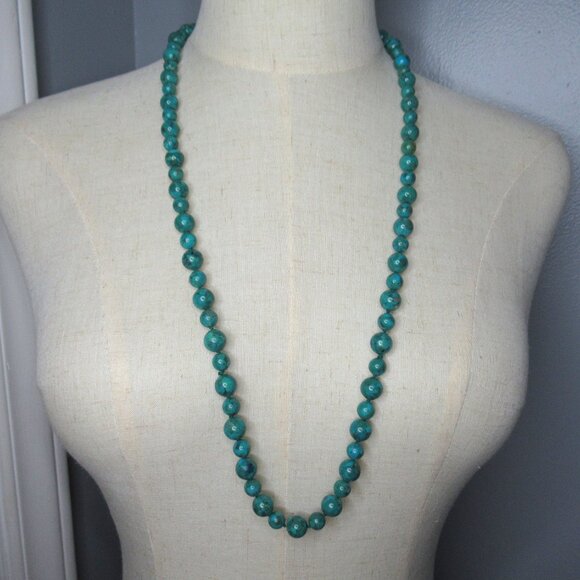 Hand Knotted Turquoise bead necklace - Picture 1 of 11